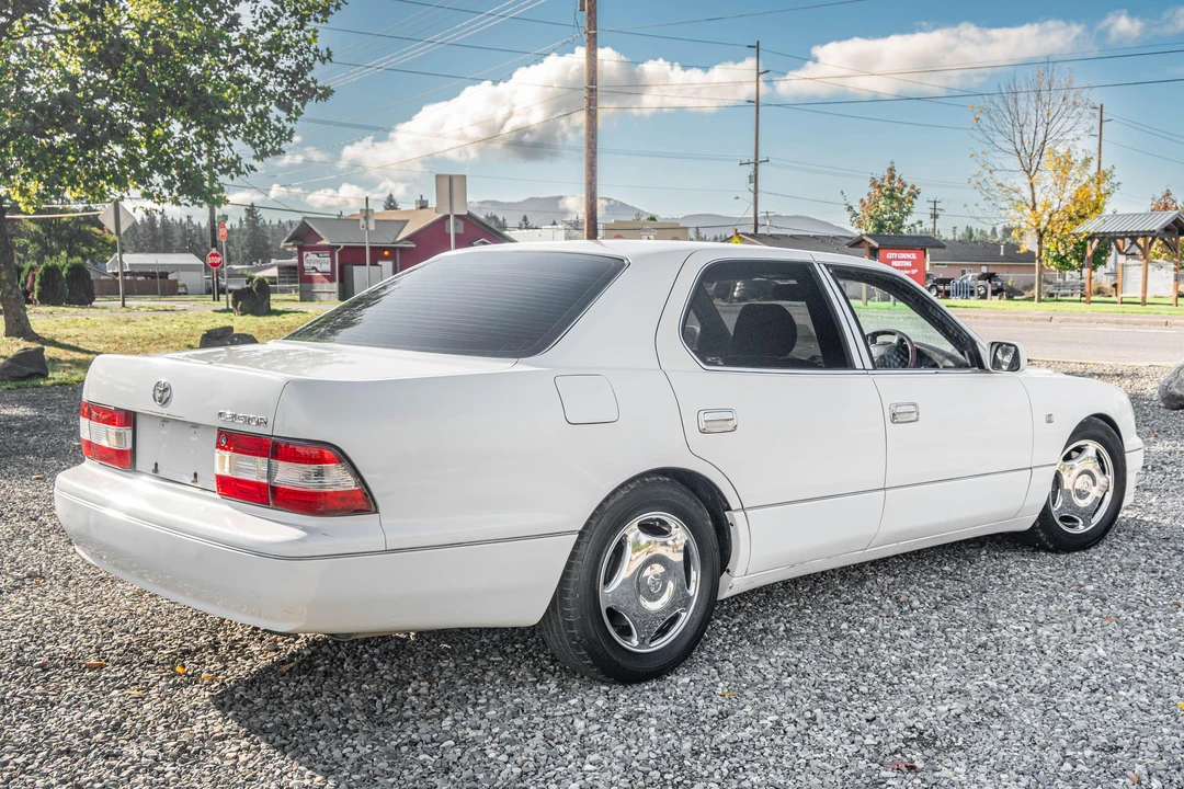 1998 Toyota Celsior 2nd Gen - Image 4 of 31