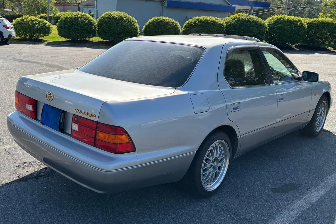 1998 Toyota Celsior 2nd Gen - Image 4 of 31