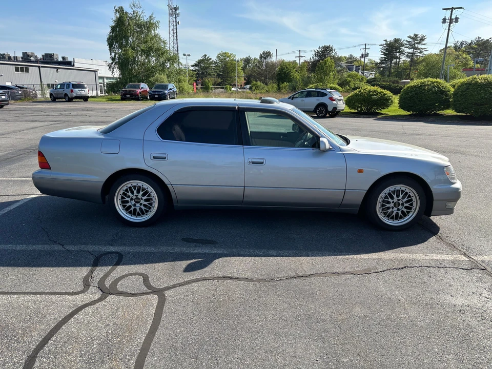 1998 Toyota Celsior 2nd Gen - Image 13 of 31