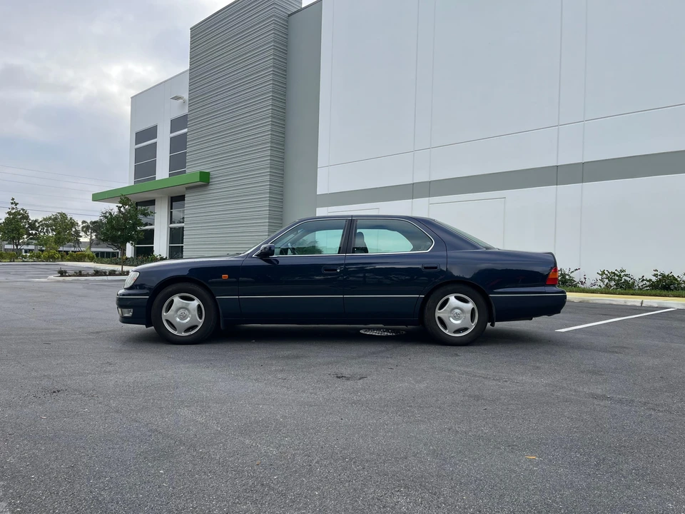 1998 Toyota Celsior 2nd Gen - Image 11 of 31