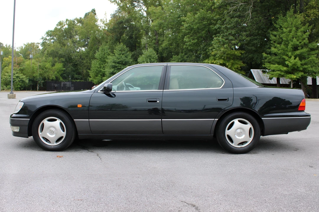 1998 Toyota Celsior 2nd Gen - Image 3 of 31