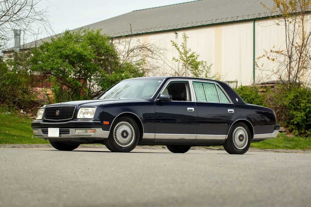 1998 Toyota Century 2nd Gen - Image 2 of 31