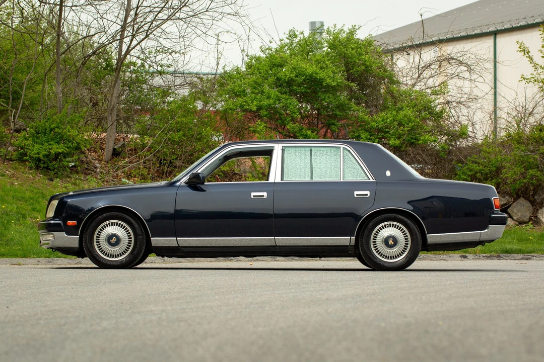 1998 Toyota Century 2nd Gen - Image 3 of 31