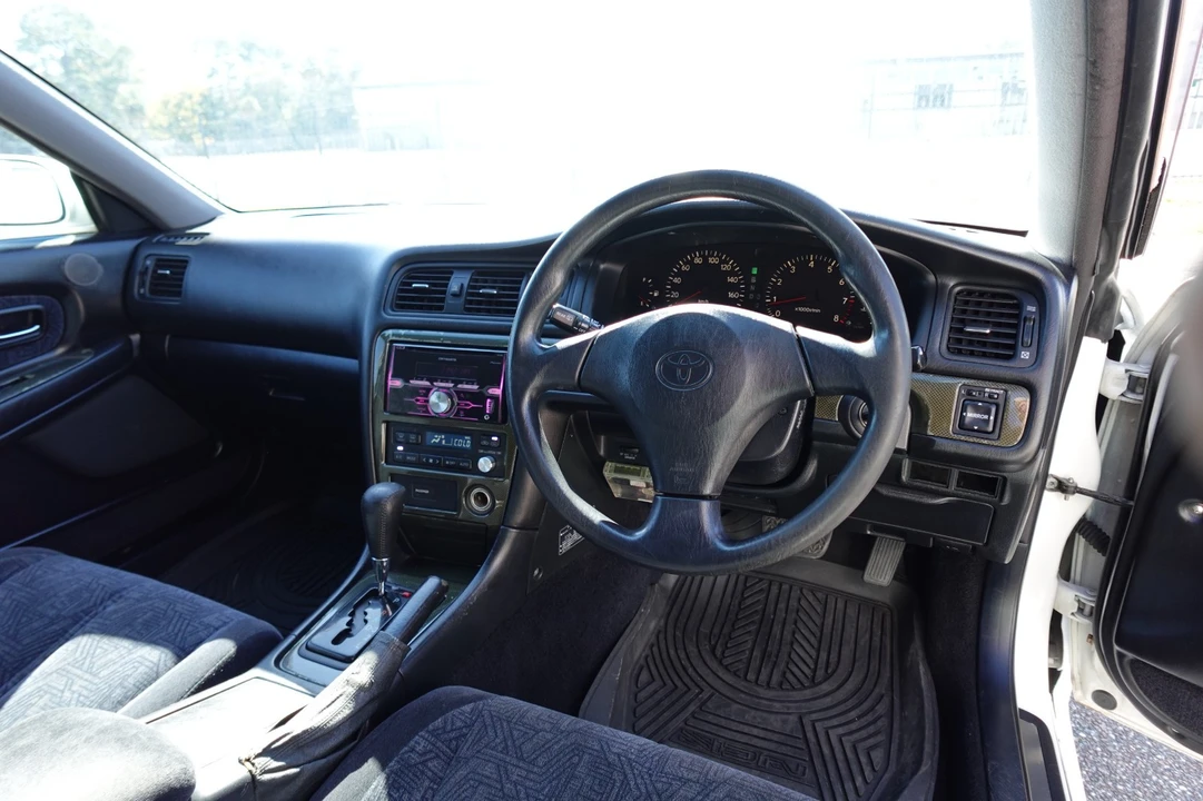 1998 Toyota Chaser 6th Gen - Image 15 of 18