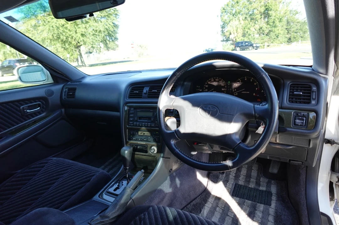 1998 Toyota Chaser 6th Gen - Image 15 of 18