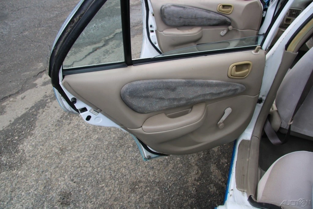 1998 Toyota Corolla 8th Gen - Image 18 of 21