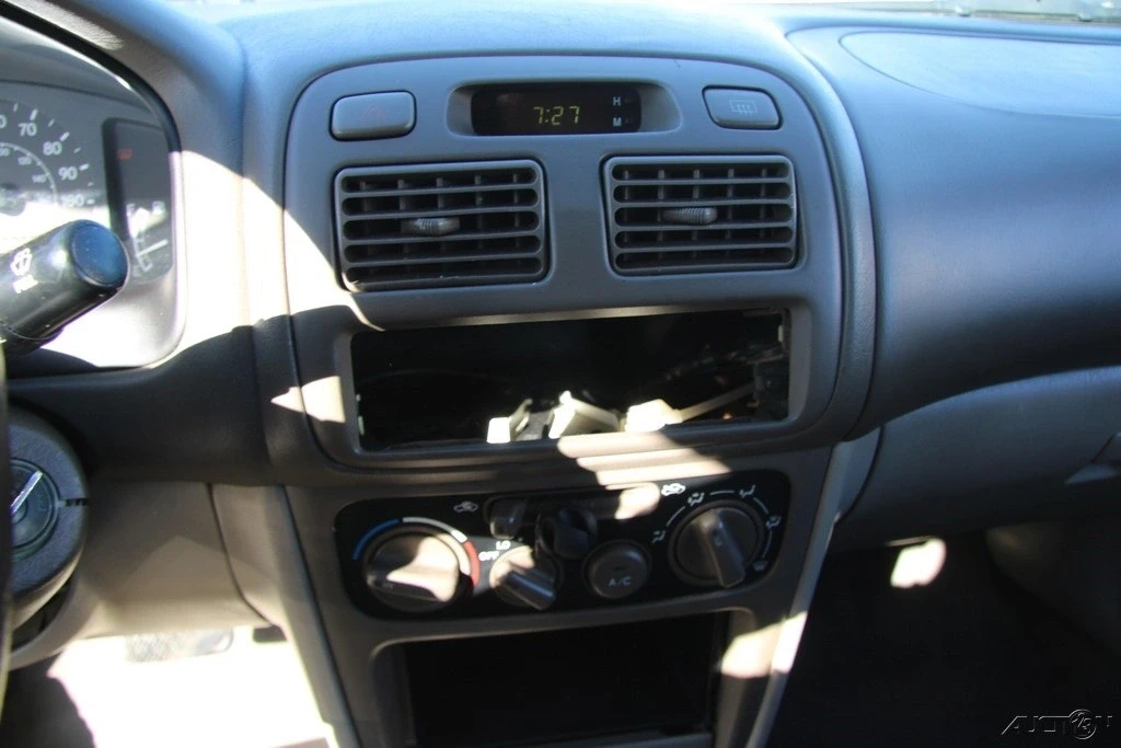 1998 Toyota Corolla 8th Gen - Image 16 of 21