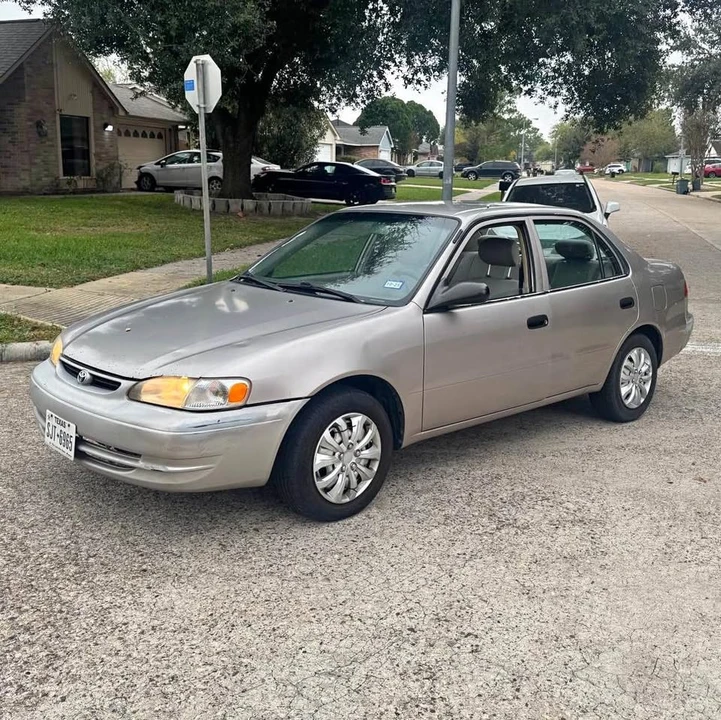 1998 Toyota Corolla 8th Gen - Image 1 of 8