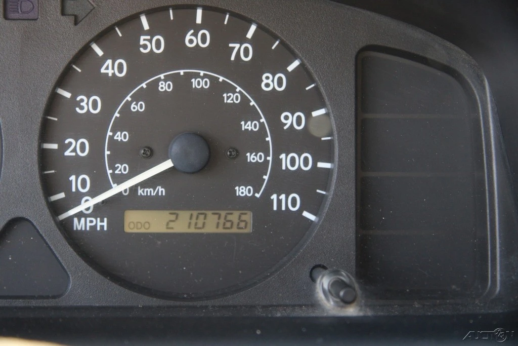 1998 Toyota Corolla 8th Gen - Image 15 of 21