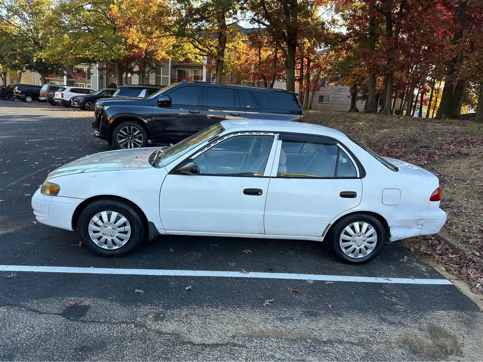 1998 Toyota Corolla 8th Gen - Image 6 of 9