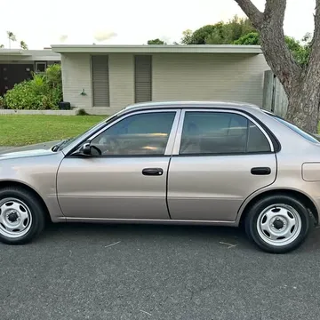 1998 Toyota Corolla VE Sedan 4D