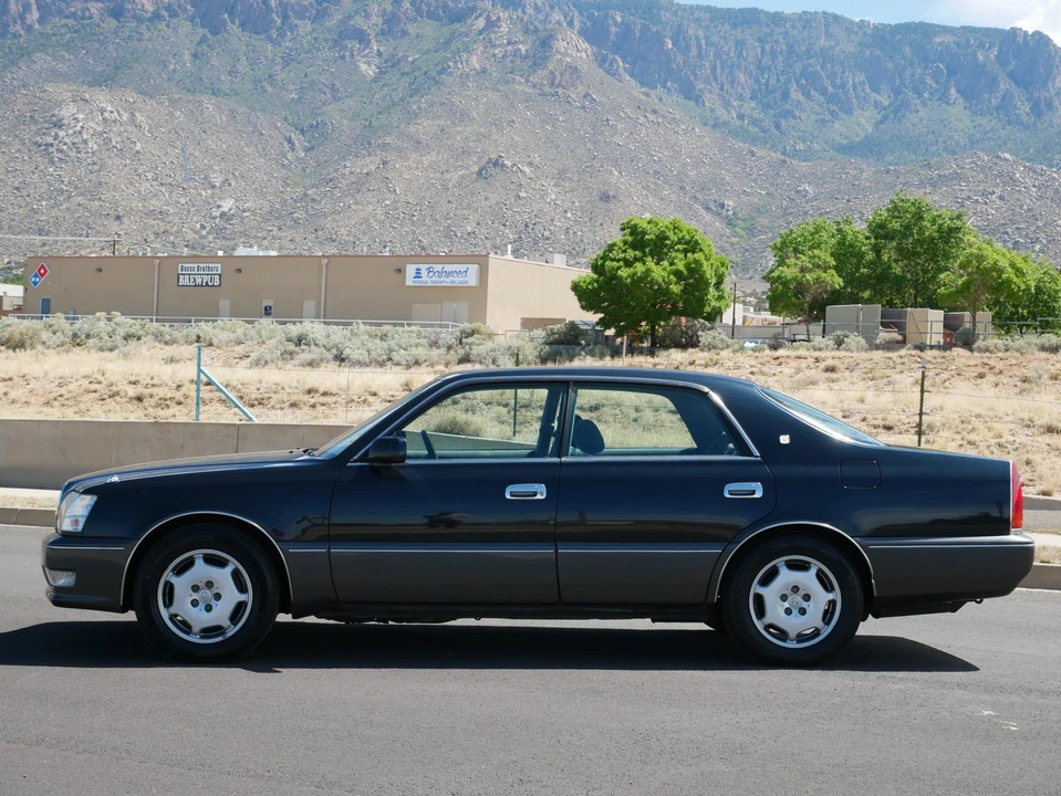 1998 Toyota Crown 10th Gen - Image 5 of 31