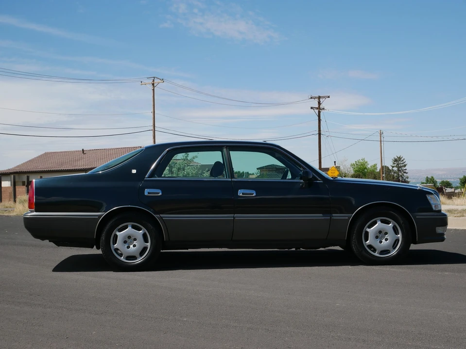 1998 Toyota Crown 10th Gen - Image 9 of 31