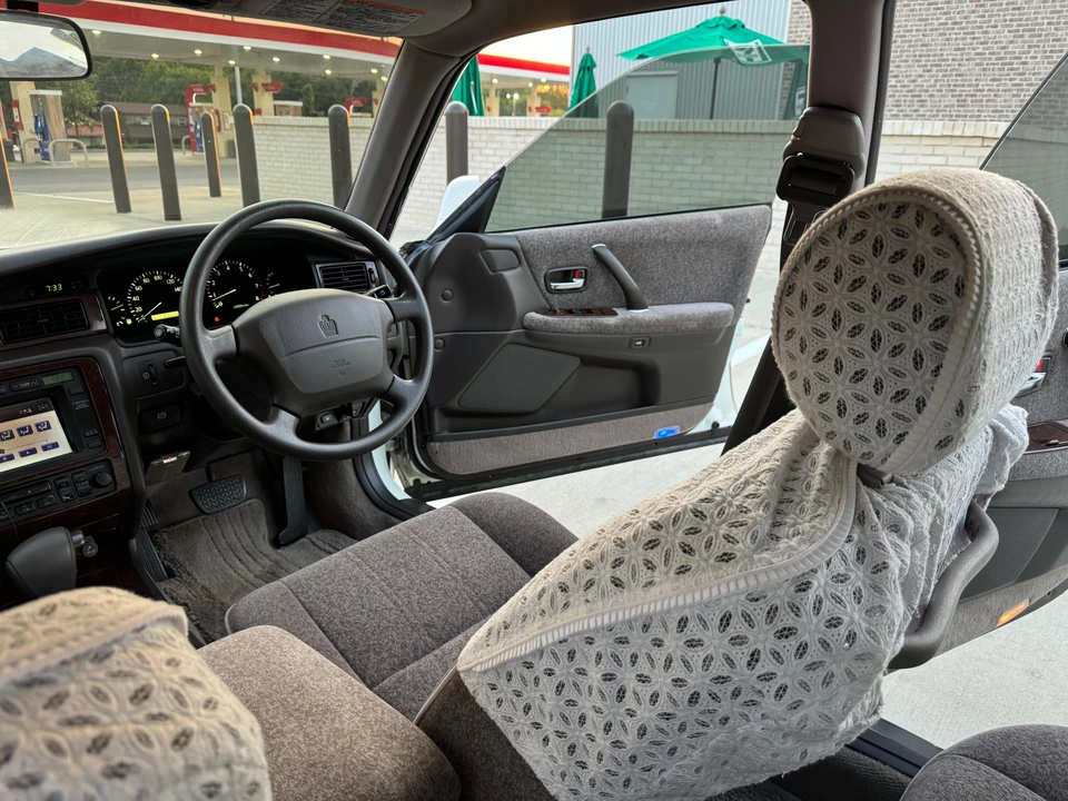 1998 Toyota Crown 10th Gen - Image 30 of 31