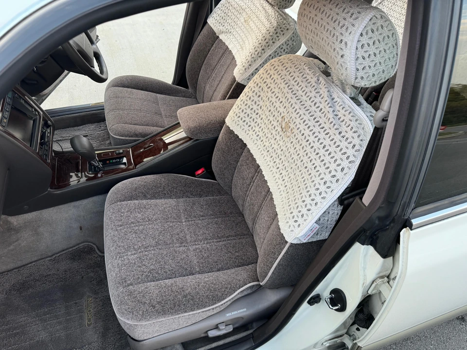 1998 Toyota Crown 10th Gen - Image 25 of 31