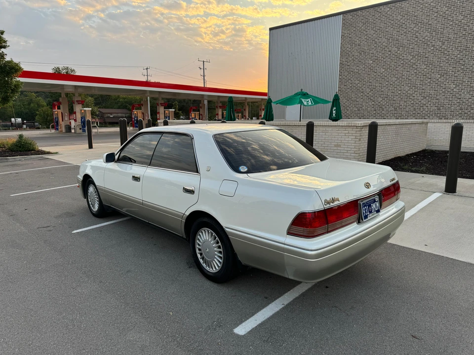 1998 Toyota Crown 10th Gen - Image 7 of 31