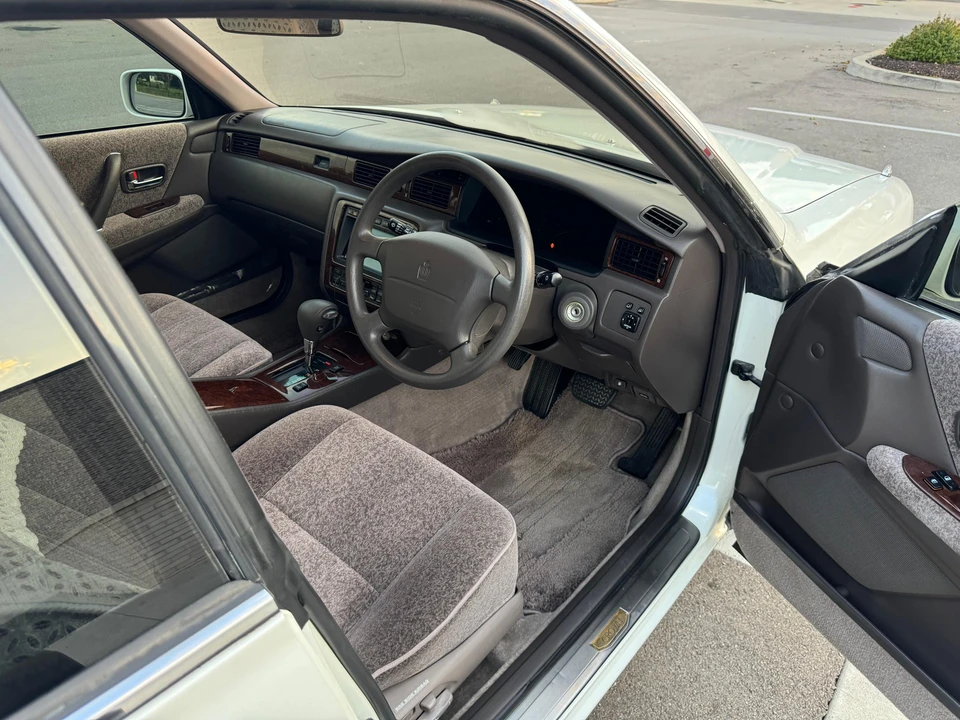 1998 Toyota Crown 10th Gen - Image 29 of 31