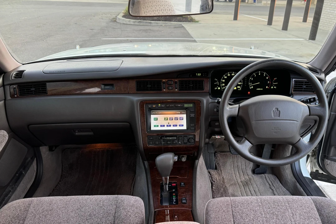1998 Toyota Crown 10th Gen - Image 21 of 31