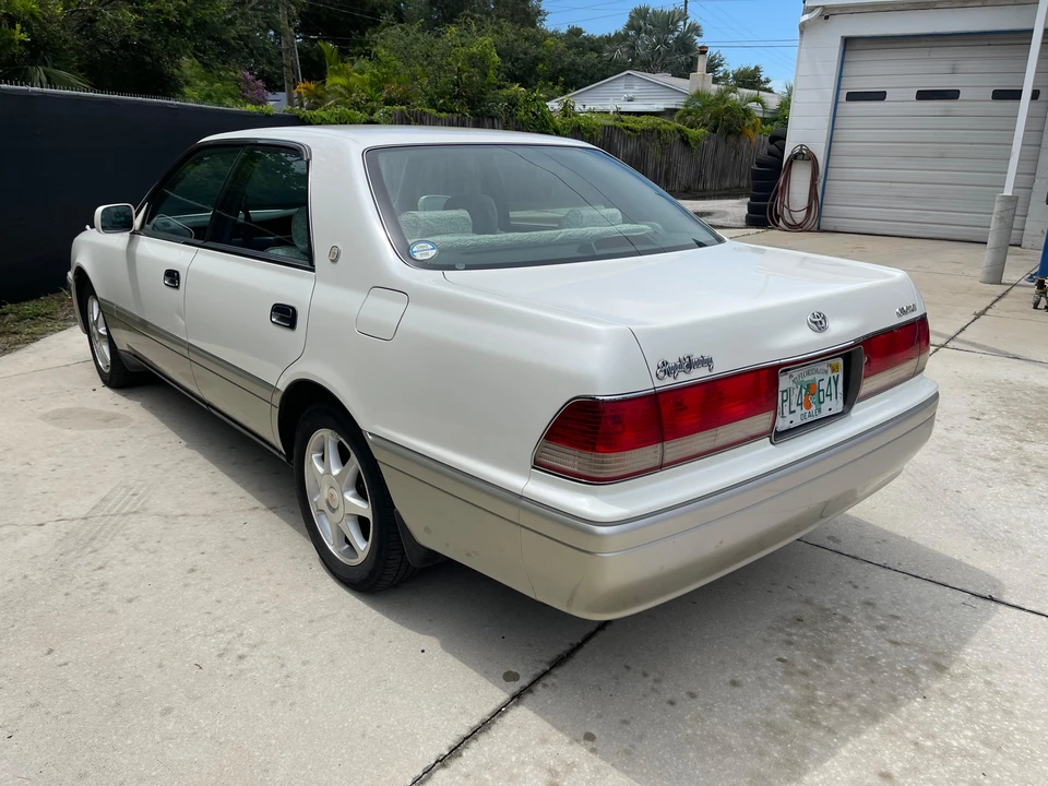 1998 Toyota Crown 10th Gen - Image 12 of 31