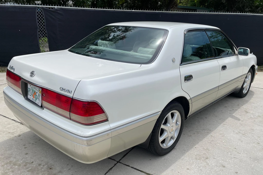 1998 Toyota Crown 10th Gen - Image 4 of 31