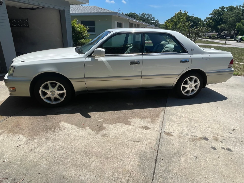 1998 Toyota Crown 10th Gen - Image 9 of 31