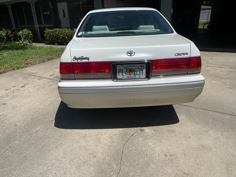 1998 Toyota Crown 10th Gen - Image 13 of 31