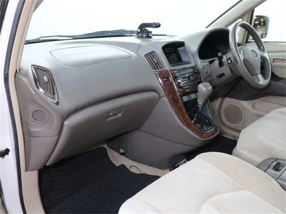 1998 Toyota - Image 15 of 31