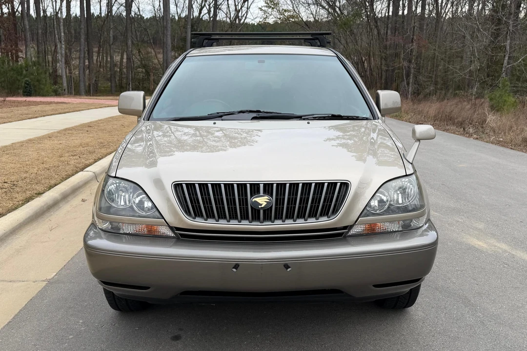 1998 Toyota - Image 2 of 31