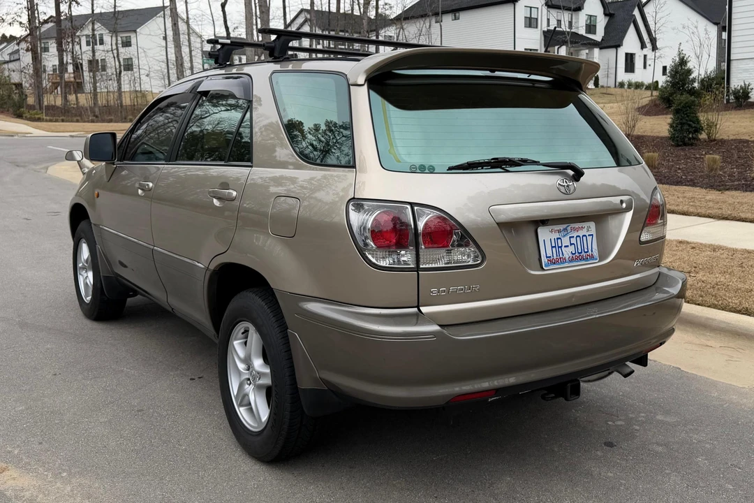 1998 Toyota - Image 4 of 31