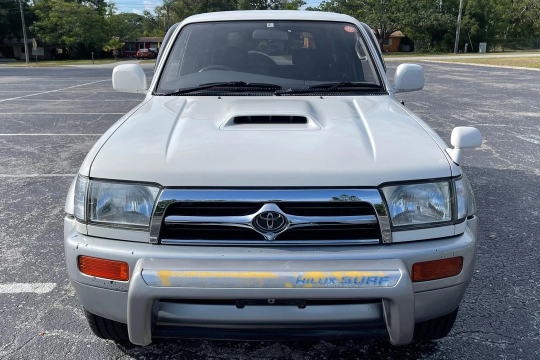 1998 Toyota Hilux 6th Gen - Image 2 of 31