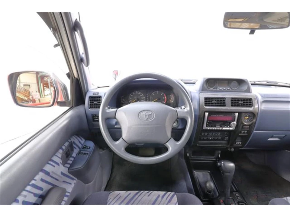 1998 Toyota J100 Land Cruiser - Image 10 of 31