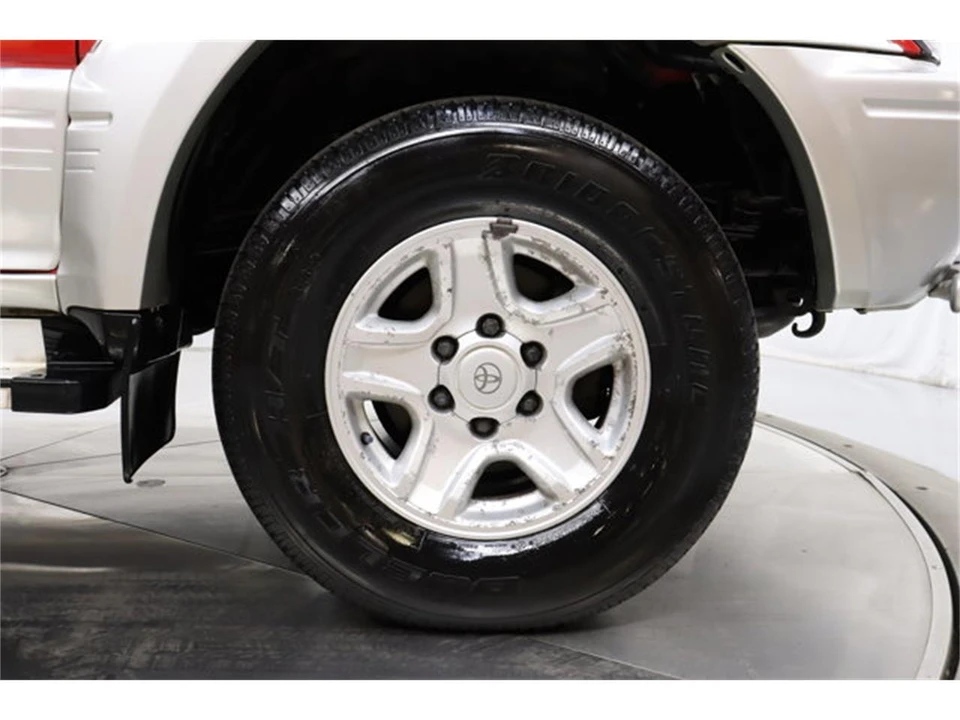 1998 Toyota J100 Land Cruiser - Image 28 of 31