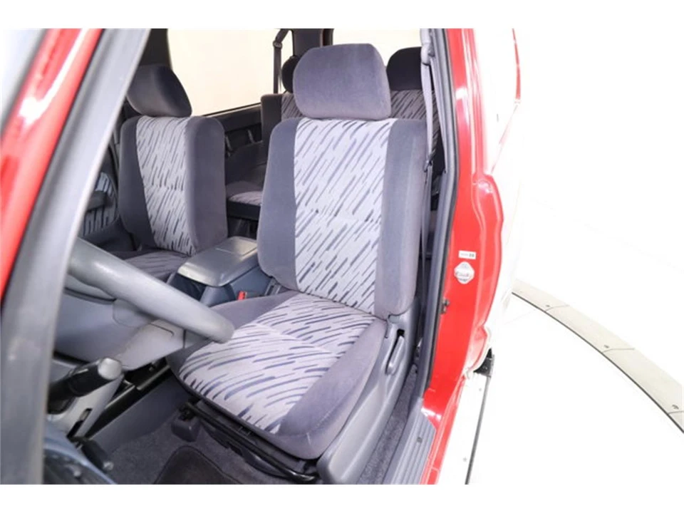 1998 Toyota J100 Land Cruiser - Image 17 of 31