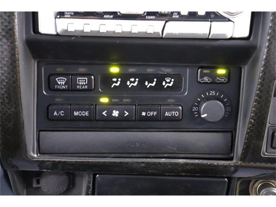 1998 Toyota J100 Land Cruiser - Image 13 of 31