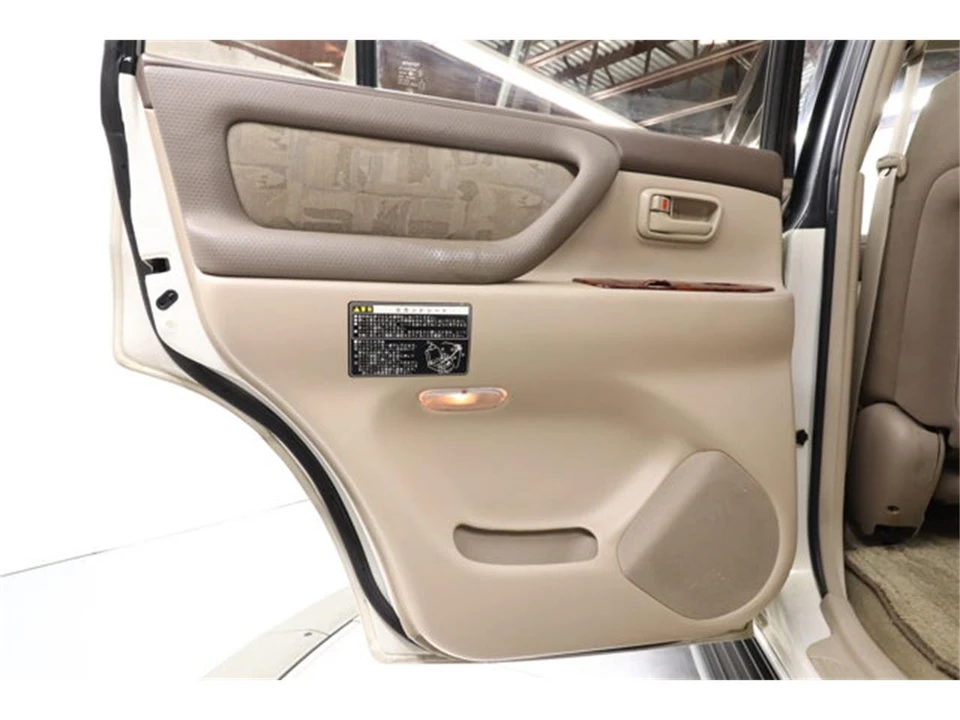 1998 Toyota J100 Land Cruiser - Image 25 of 31