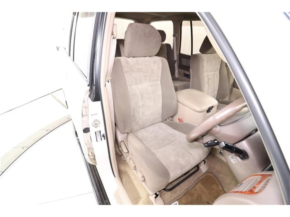 1998 Toyota J100 Land Cruiser - Image 17 of 31