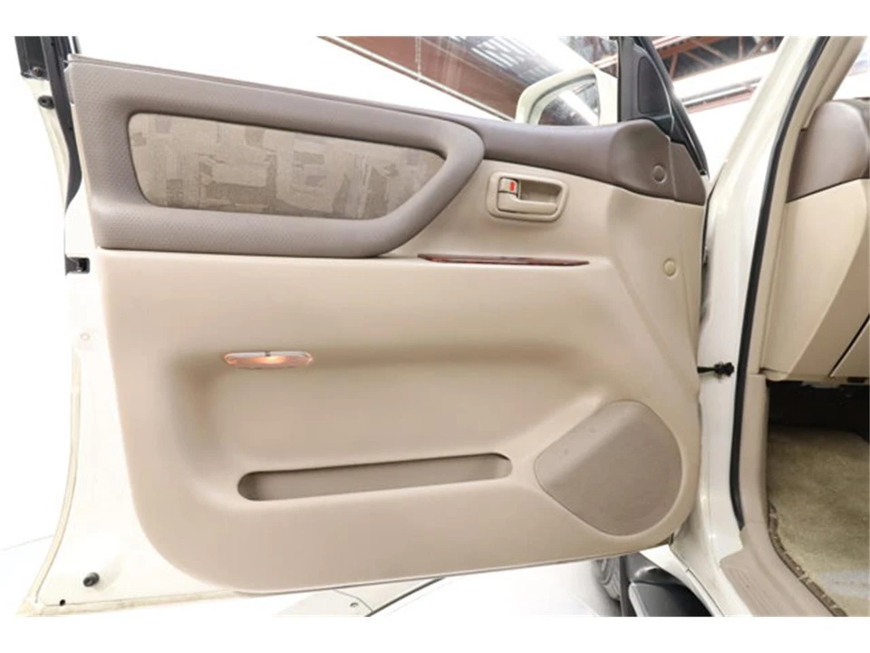 1998 Toyota J100 Land Cruiser - Image 23 of 31