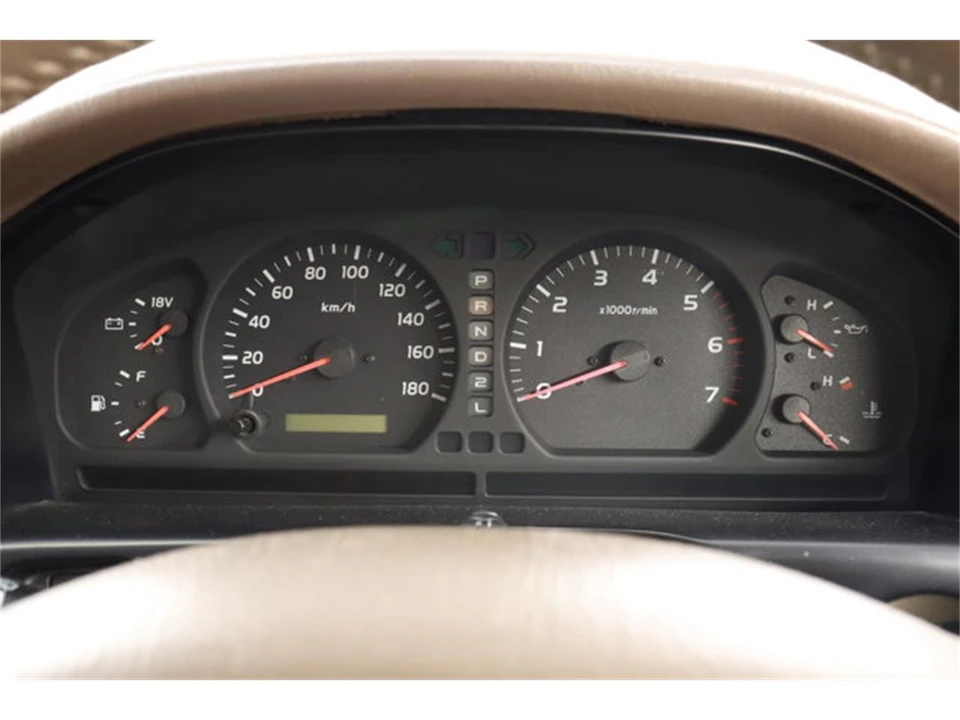 1998 Toyota J100 Land Cruiser - Image 11 of 31