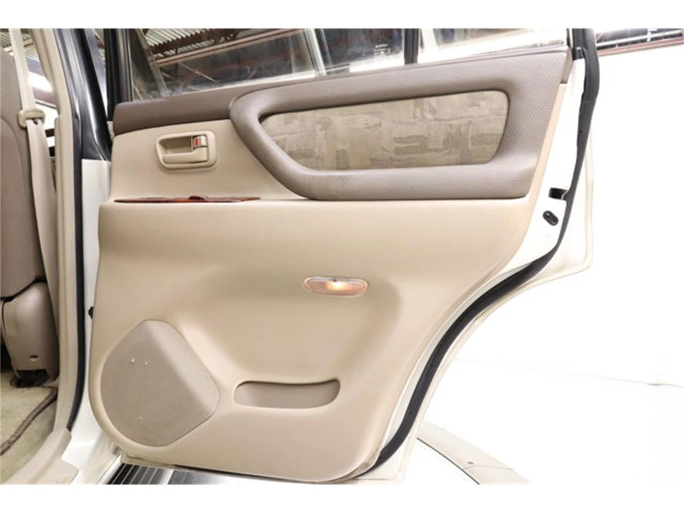 1998 Toyota J100 Land Cruiser - Image 26 of 31