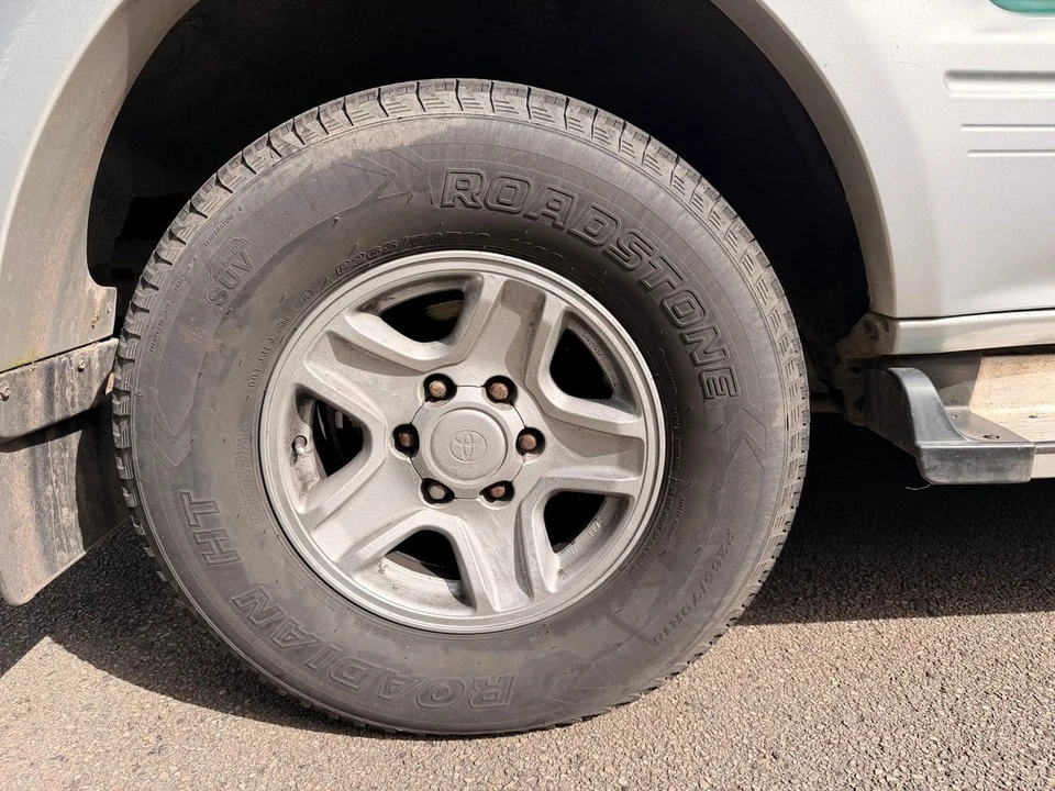 1998 Toyota J90 Land Cruiser Prado - Image 17 of 30