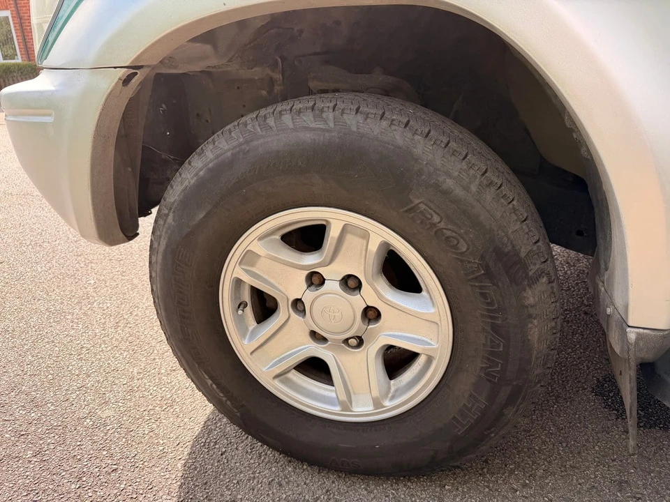 1998 Toyota J90 Land Cruiser Prado - Image 19 of 30