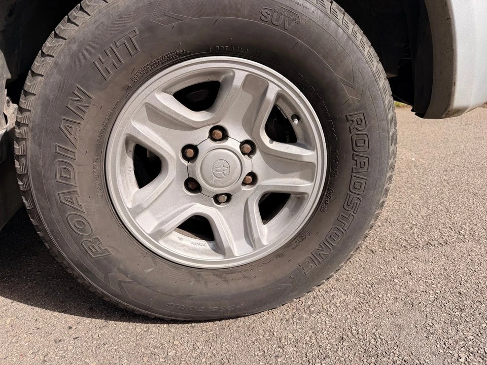 1998 Toyota J90 Land Cruiser Prado - Image 16 of 30