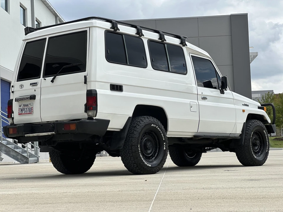 1998 Toyota J70 Land Cruiser - Image 12 of 21