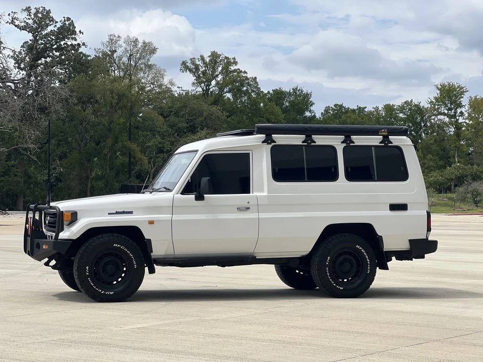 1998 Toyota J70 Land Cruiser - Image 7 of 21