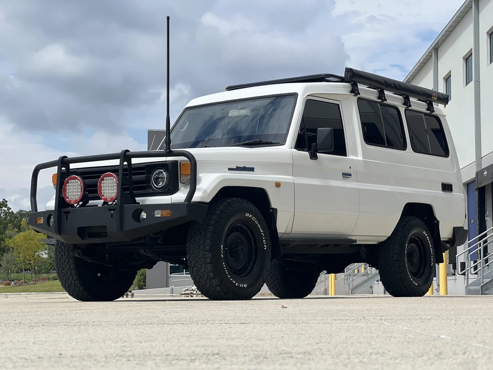 1998 Toyota J70 Land Cruiser - Image 4 of 21