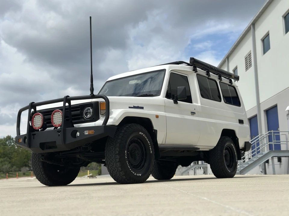 1998 Toyota J70 Land Cruiser - Image 3 of 21