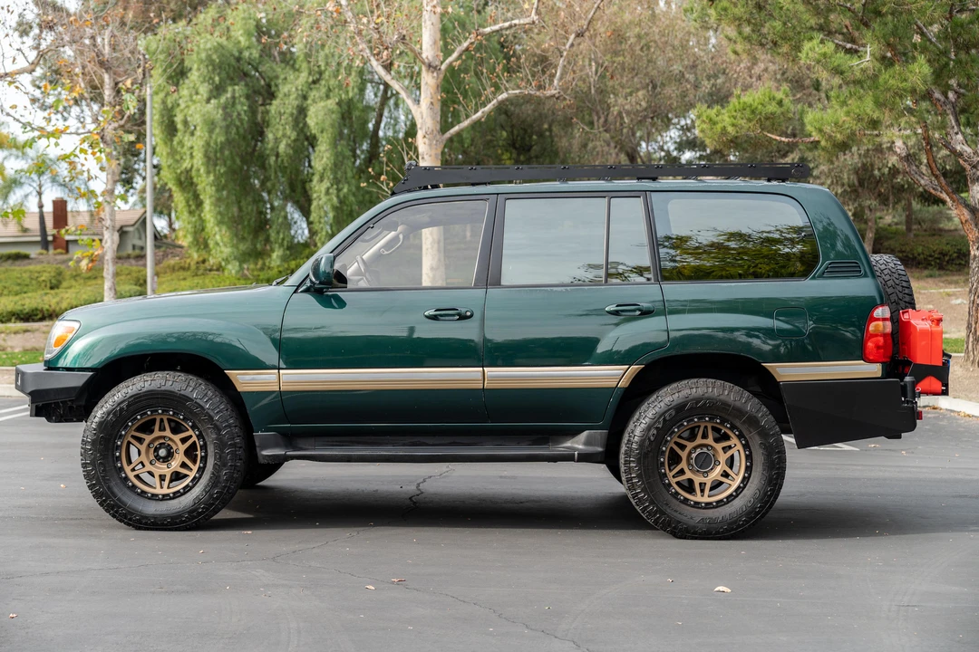 1998 Toyota J100 Land Cruiser - Image 10 of 31