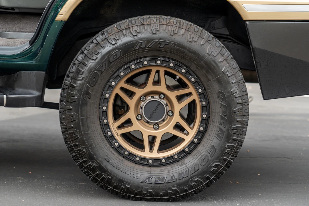 1998 Toyota J100 Land Cruiser - Image 16 of 31