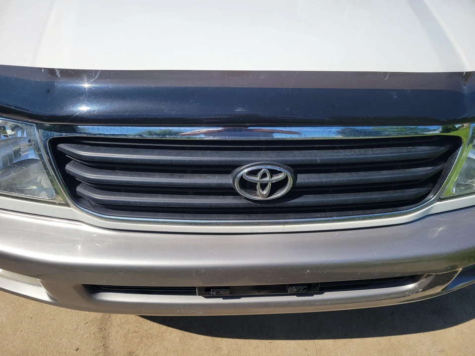 1998 Toyota J100 Land Cruiser - Image 13 of 31