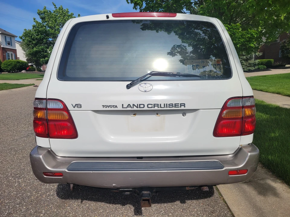 1998 Toyota J100 Land Cruiser - Image 9 of 31
